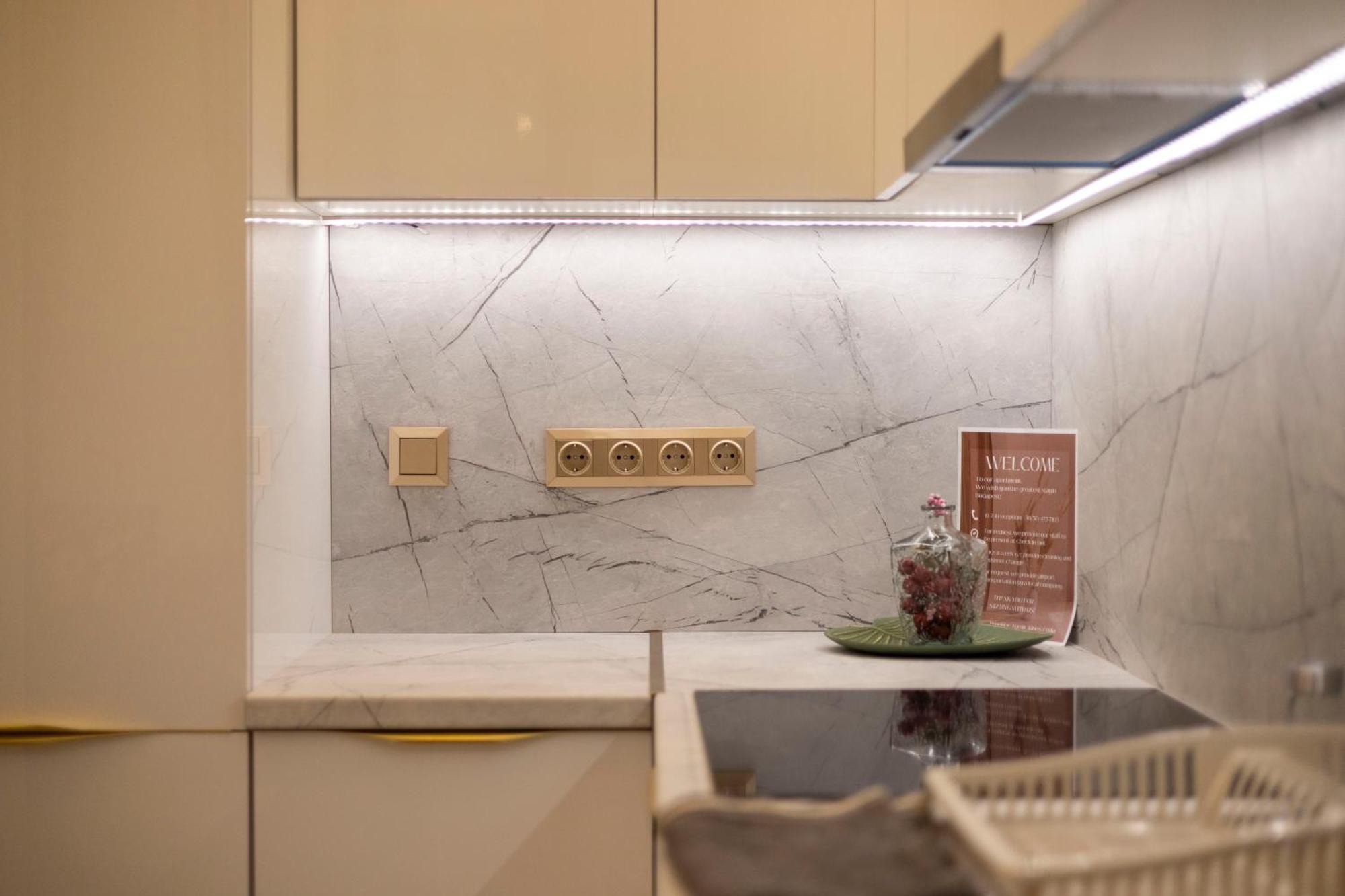 Exclusive Downtown Quentin Residence By Prestige Homes Budapeşte Dış mekan fotoğraf