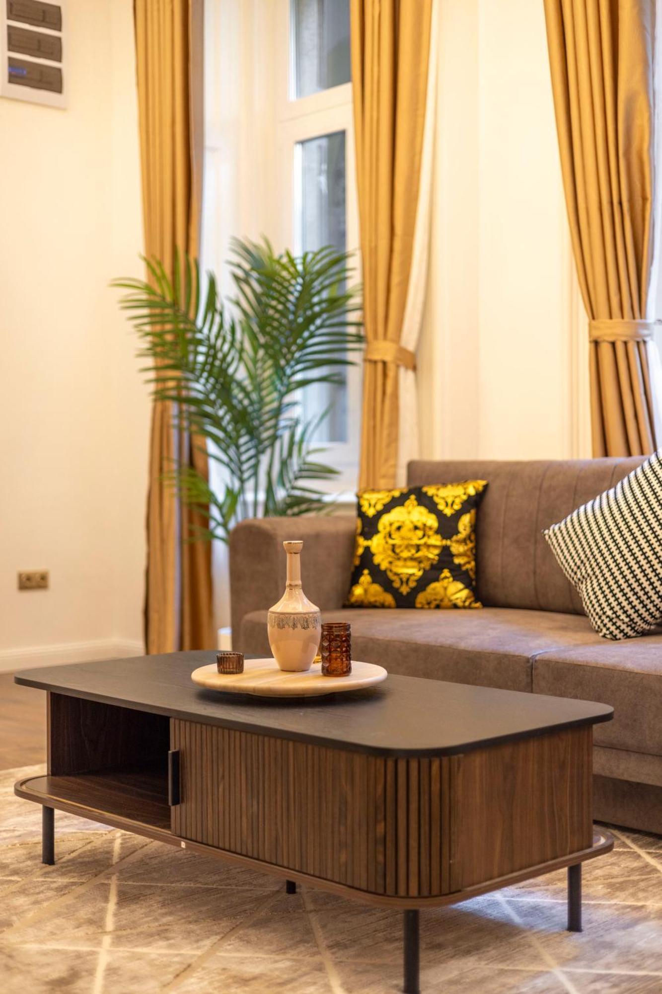 Exclusive Downtown Quentin Residence By Prestige Homes Budapeşte Dış mekan fotoğraf